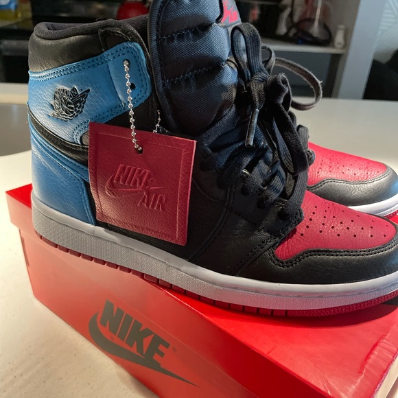 Women Nike Air Jordan 1 Black Powder Blue Red 7.5 Womens